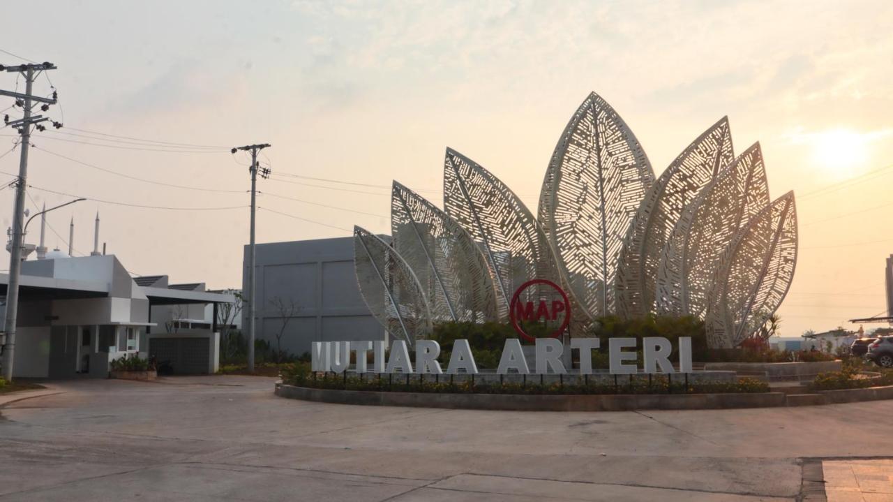 Villa Ku Villa Mu Семаранг Екстериор снимка